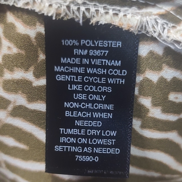 Worthington Women's Y Neck Elbow Sleeve Blouse - Picture 3 of 7